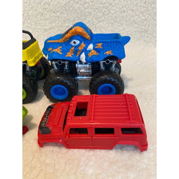 Unbranded Lot of 2 Monster Truck Jeeps Convert to Dinosaur Monster Trucks - Picture 4 of 8